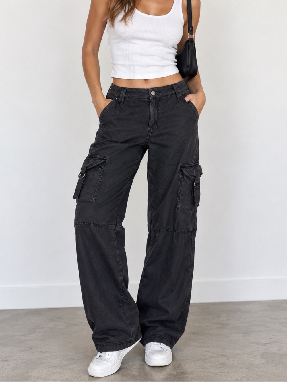 American Eagle Black Stretch Cargo Pants Y2K Utility Wide Leg Size 6